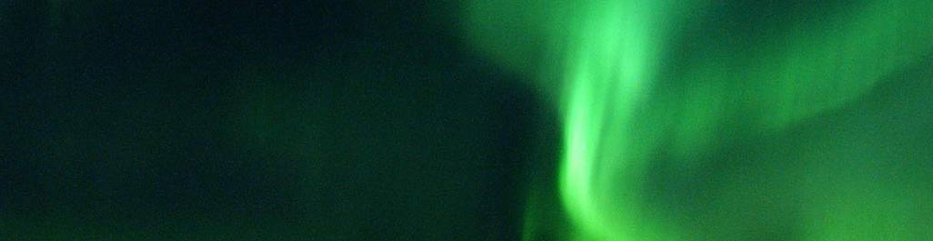 3 Ways to See the Northern Lights in Alaska’s Far North 3 Aurora borealis in the dark Alaskan sky