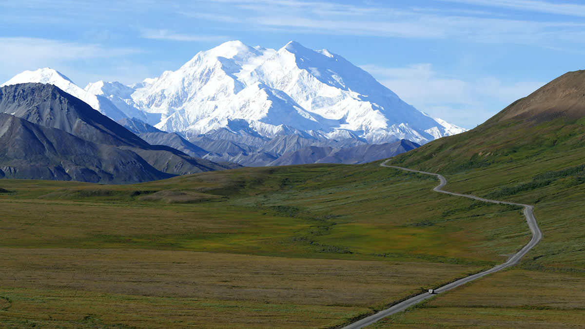 Alaska: Northern Lights Adventure 11 denali banner