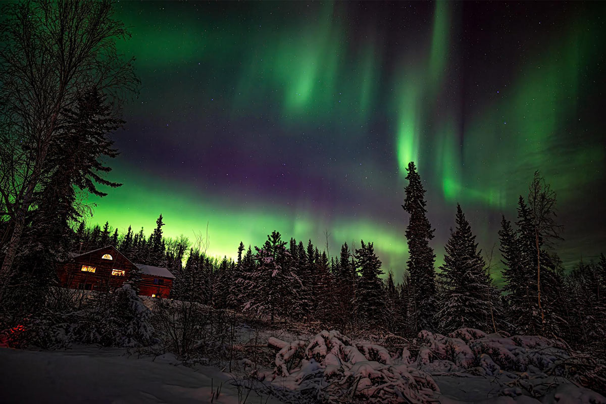 Increase Your Chances of Seeing The Northern Lights In North America 5 green northern lights display in norther America
