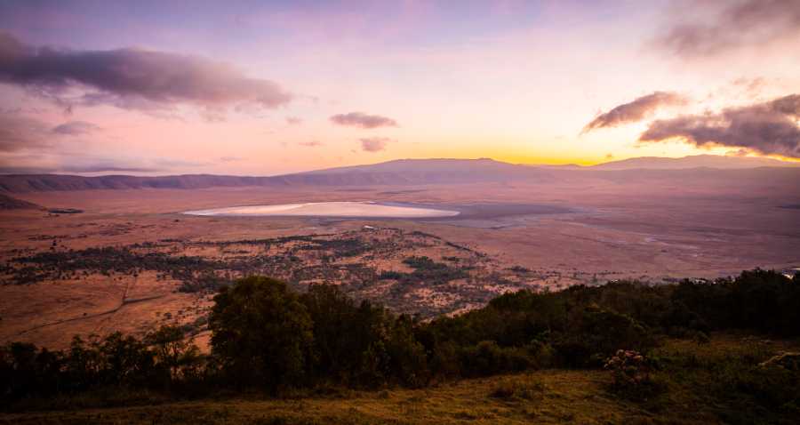 10-Day Tanzania Tour Itinerary for Wildlife and Culture 2 Tour to African Crater