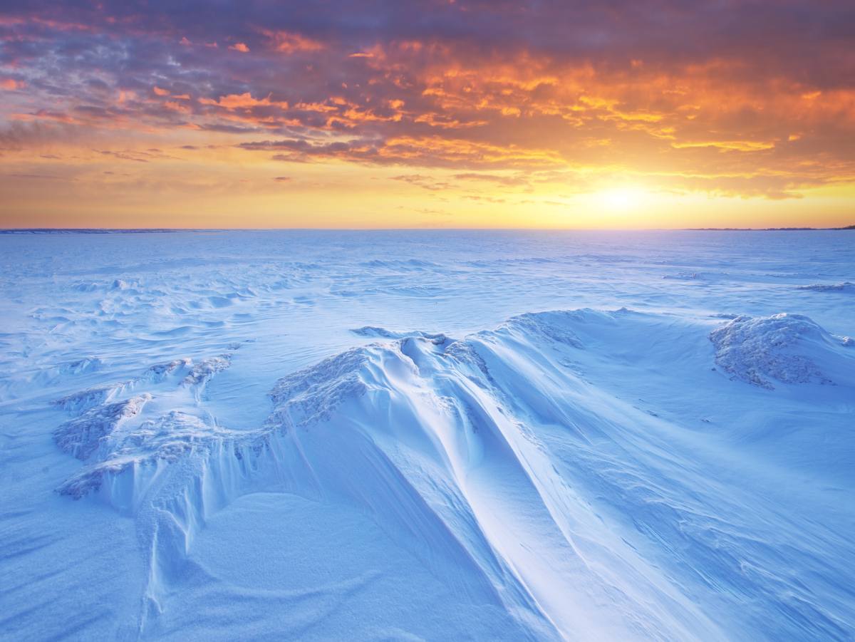 How to Vacation in Alaska: Best Travel Styles 3 frozen tundra in Alaska