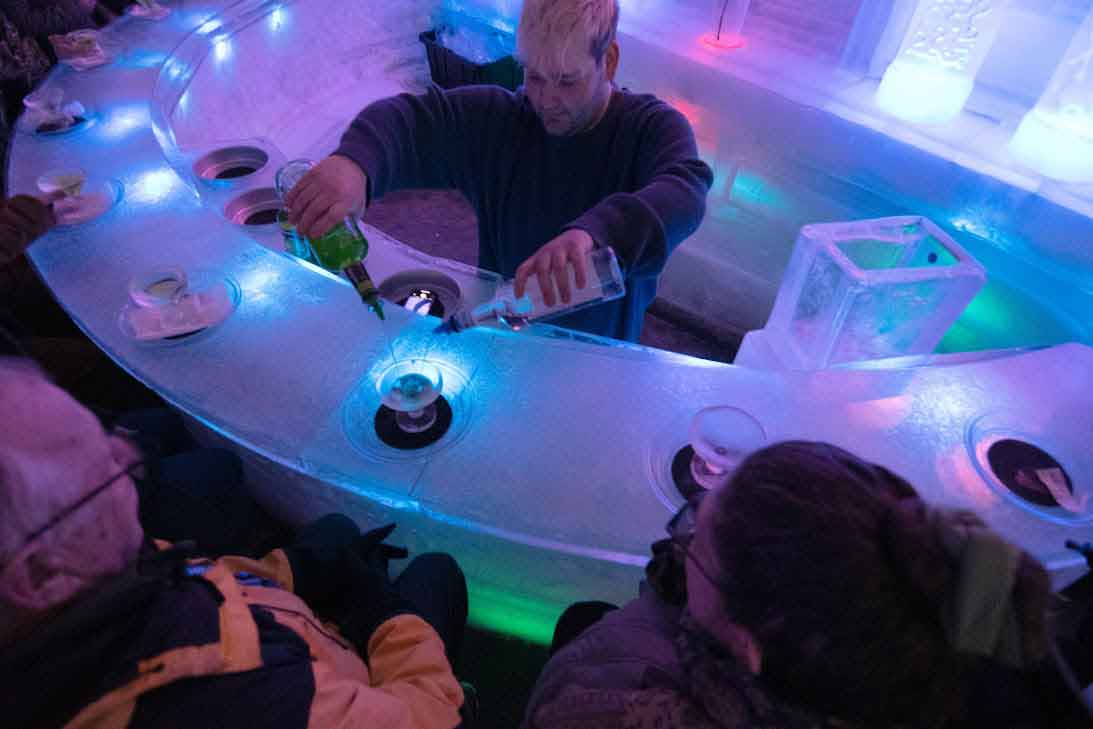 Chena Hot Springs Resort: Northern Lights Viewing and Geothermal Retreat 6 Bartending at the ice bar